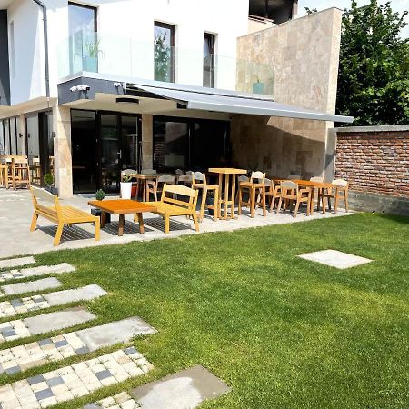 Hotel Aleea Teilor Câmpulung Zewnętrze zdjęcie